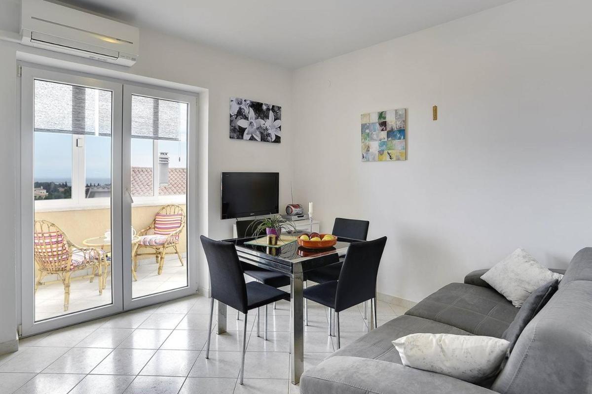 Apartment Mirna เปรมันตูรา ภายนอก รูปภาพ